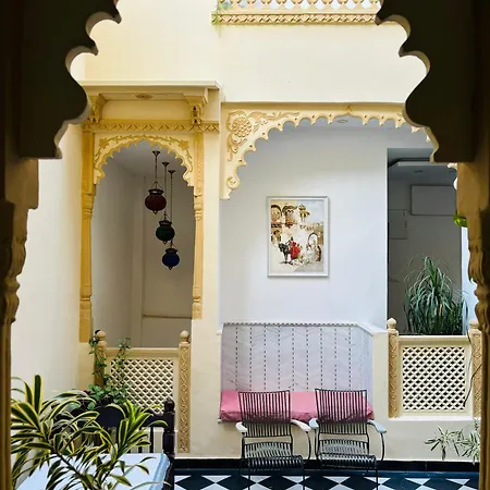 Hotel Mewari Villa Pure Veg-2